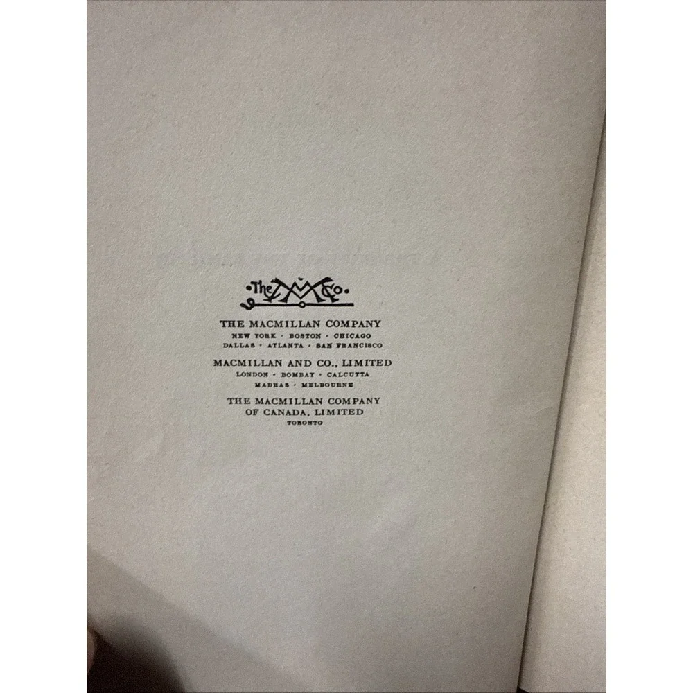 Treasury of the Familiar Ralph‎ L. Woods 1943 HB